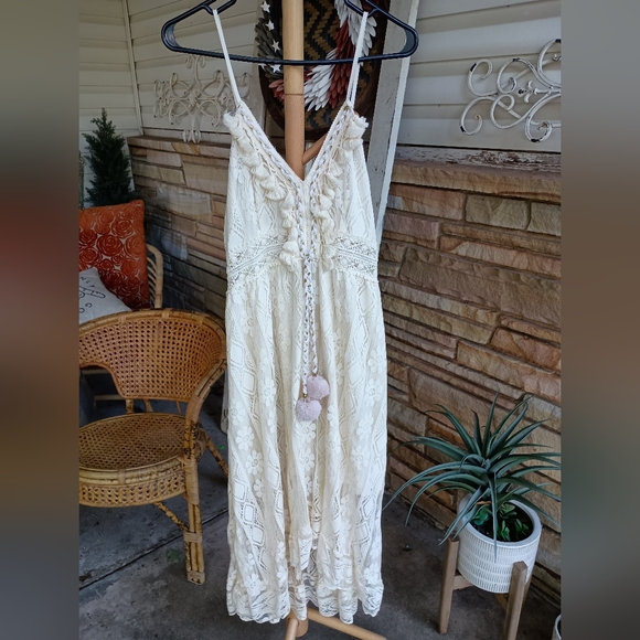 Astrid Sleeveless V-Neck Tassel Elegant Cream Lace Midi Dress_Small - Picture 3 of 9